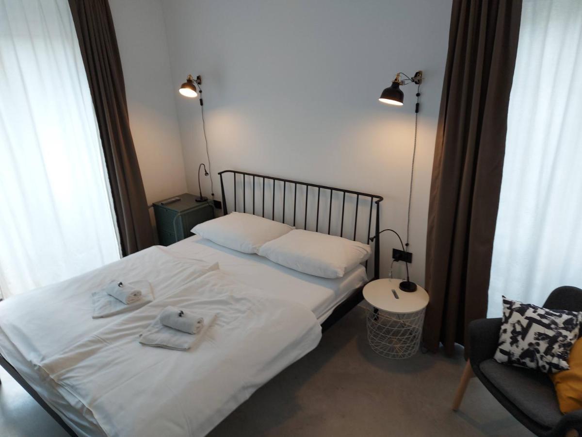 Bed & Breakfast Mozaik ลูบลิยานา ภายนอก รูปภาพ