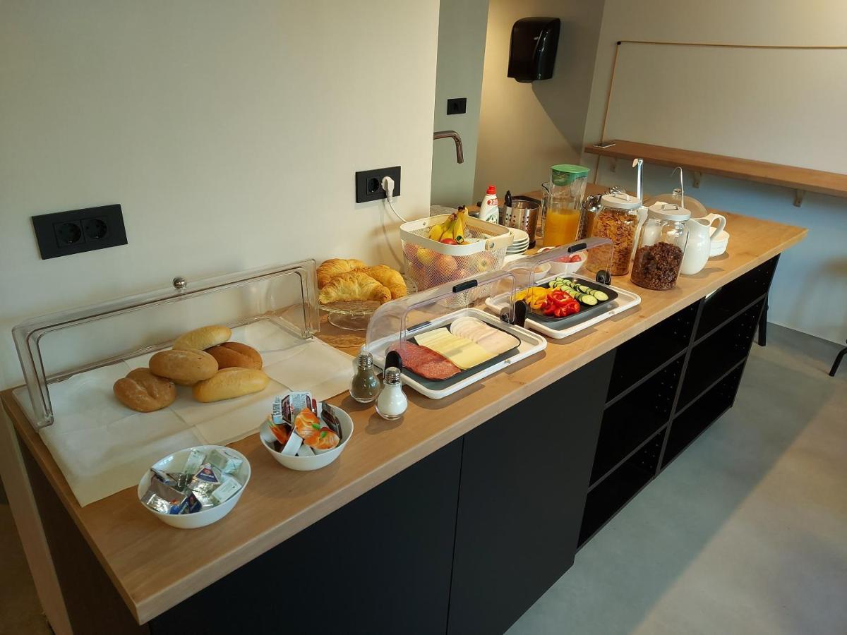 Bed & Breakfast Mozaik ลูบลิยานา ภายนอก รูปภาพ